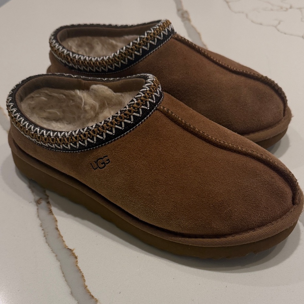 UGG Slides